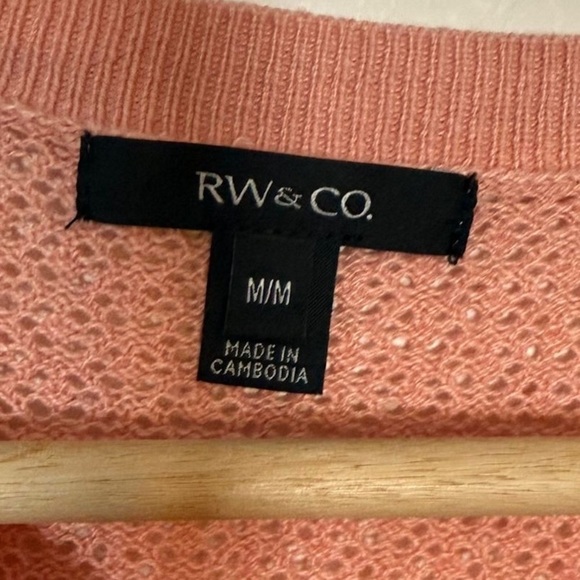 RW&CO Women’s Pink Short Sleeve Open Knit Button Cardigan - Size M - Picture 6 of 7